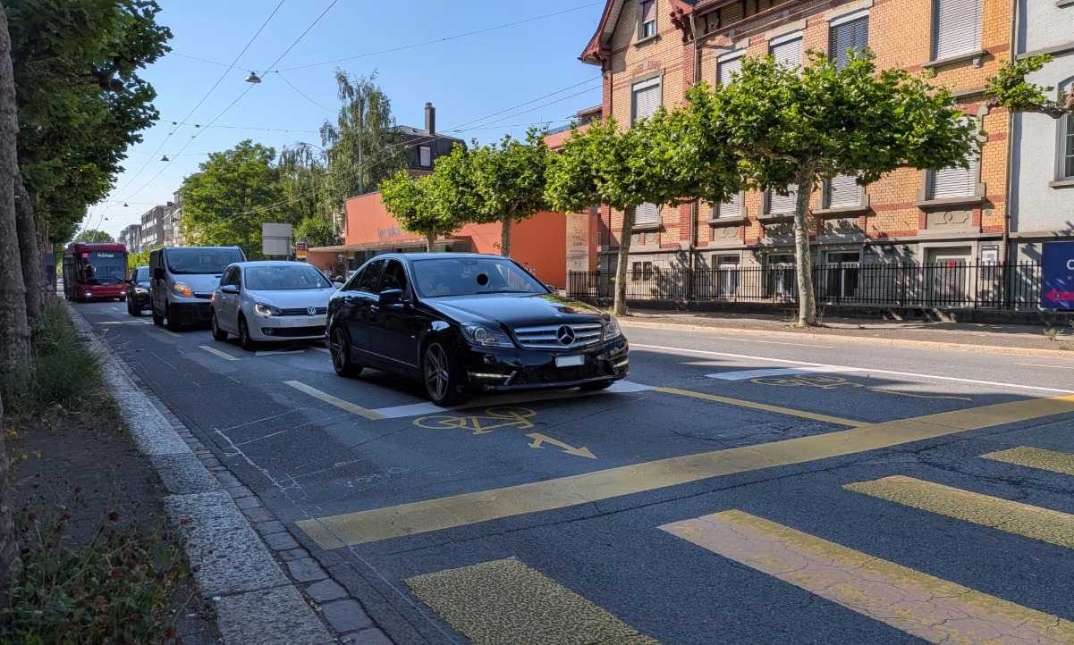 Winterthur Handy am Steuer