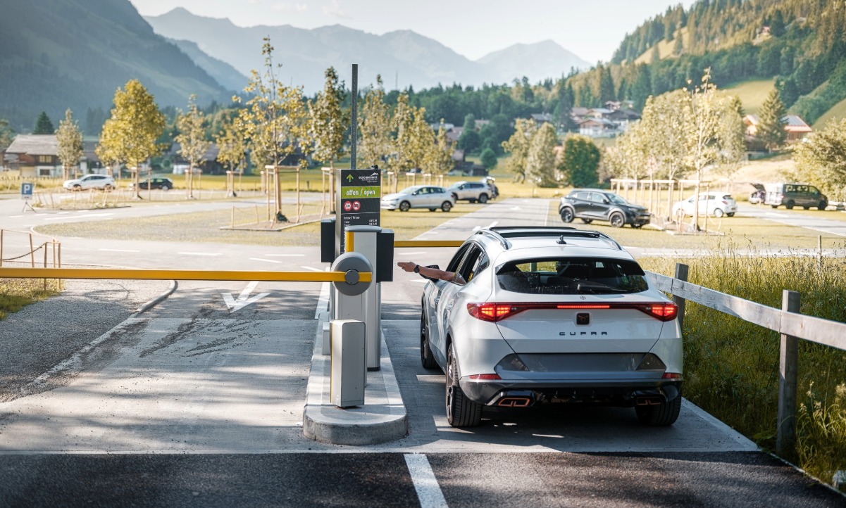 Oeschinensee Parken