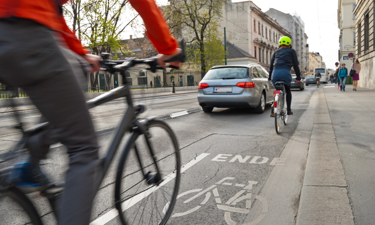 Velos und Autos