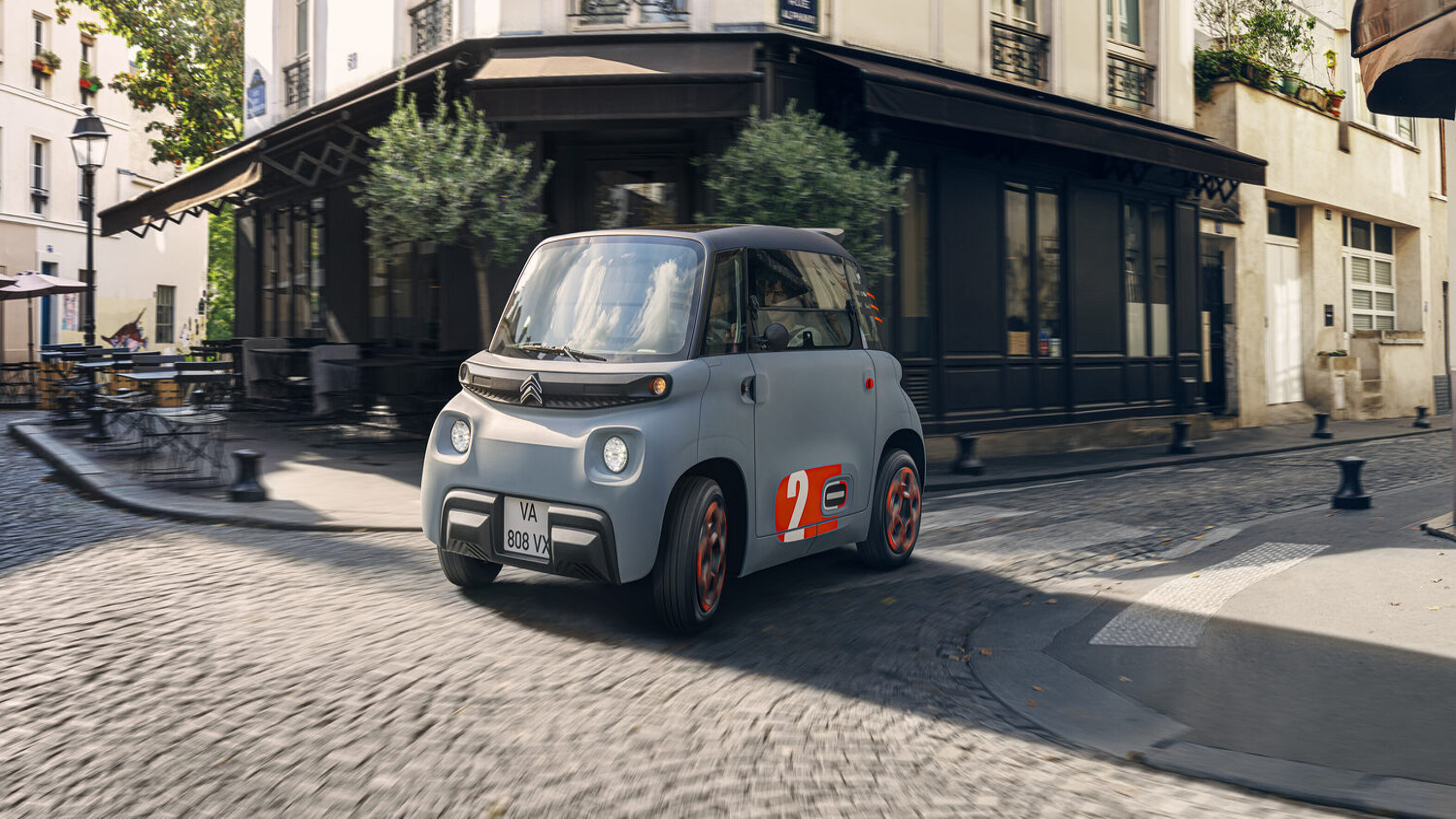 Der Citroën Ami in der Stadt