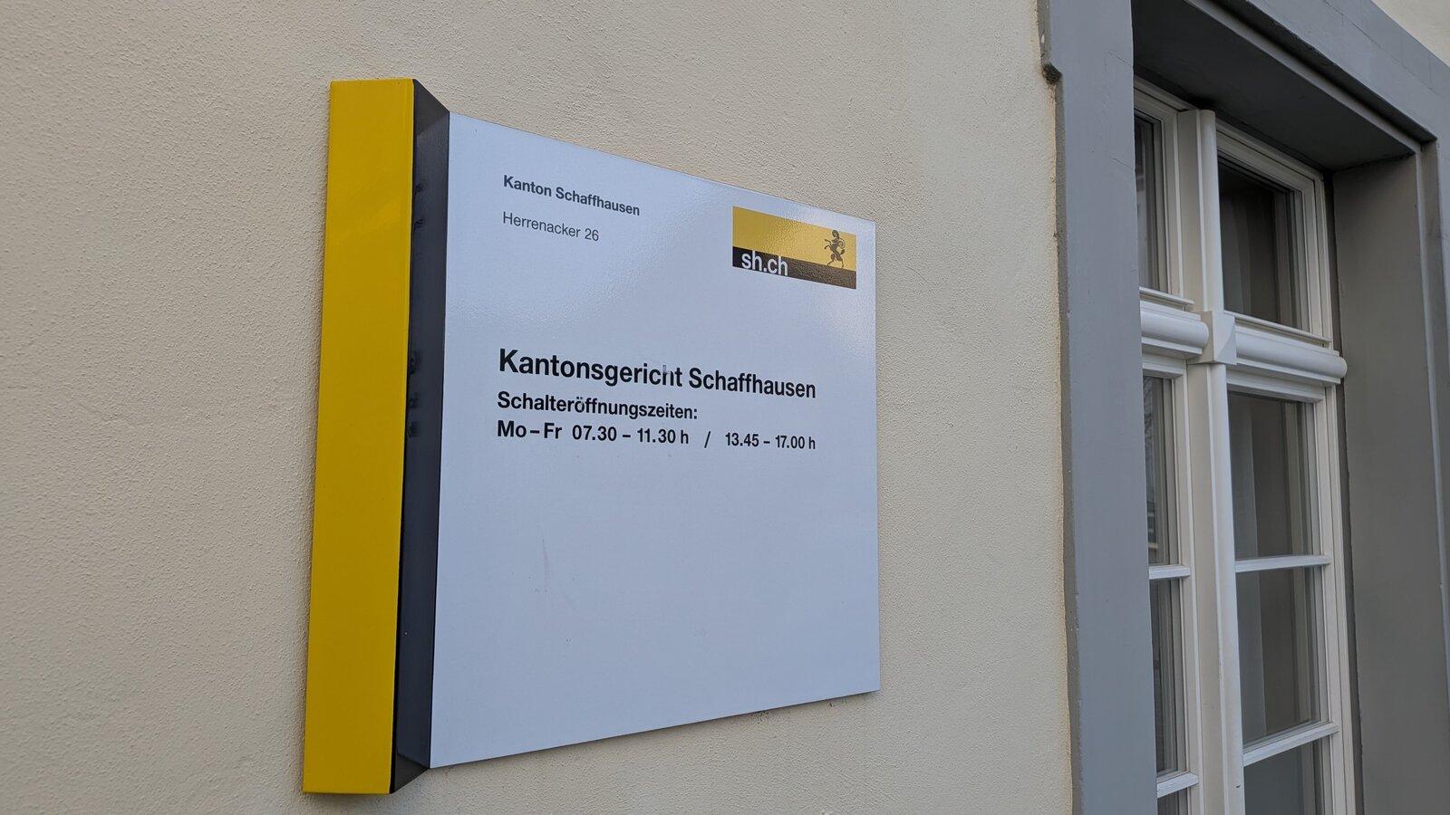 Eingangstafel des Kantonsgericht Schaffhausen