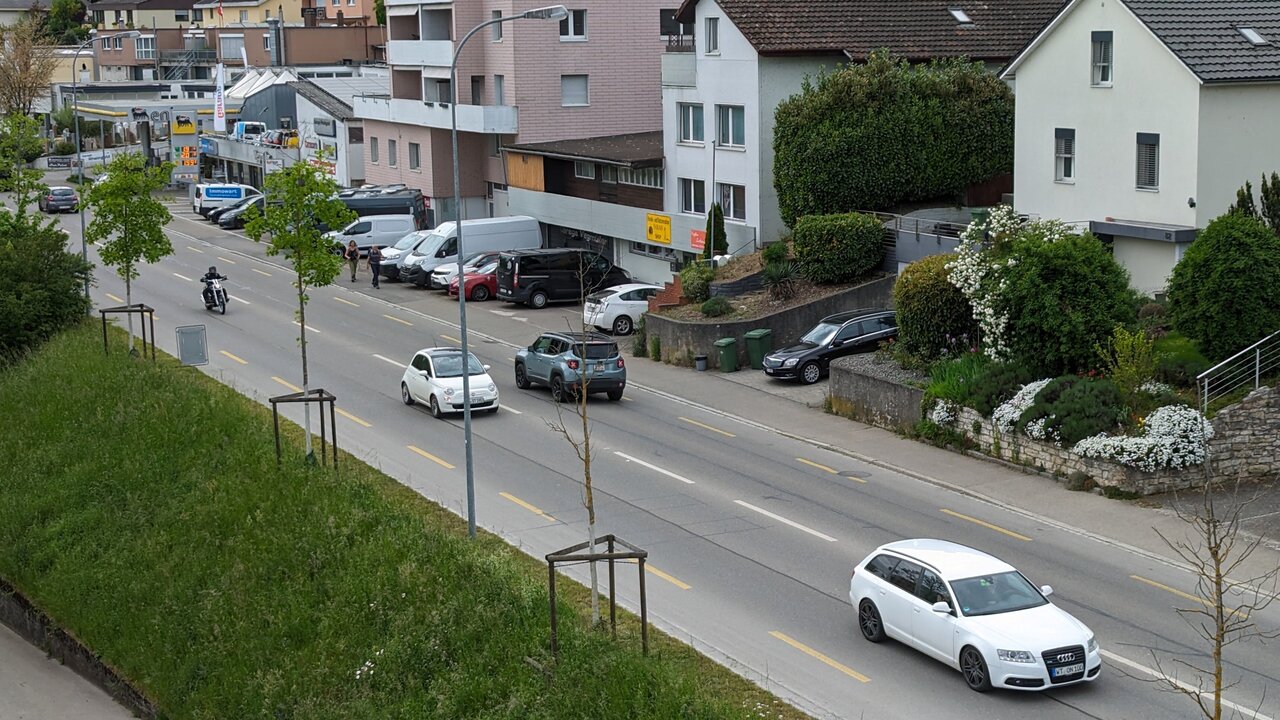 Zollstrasse in Neuhausen