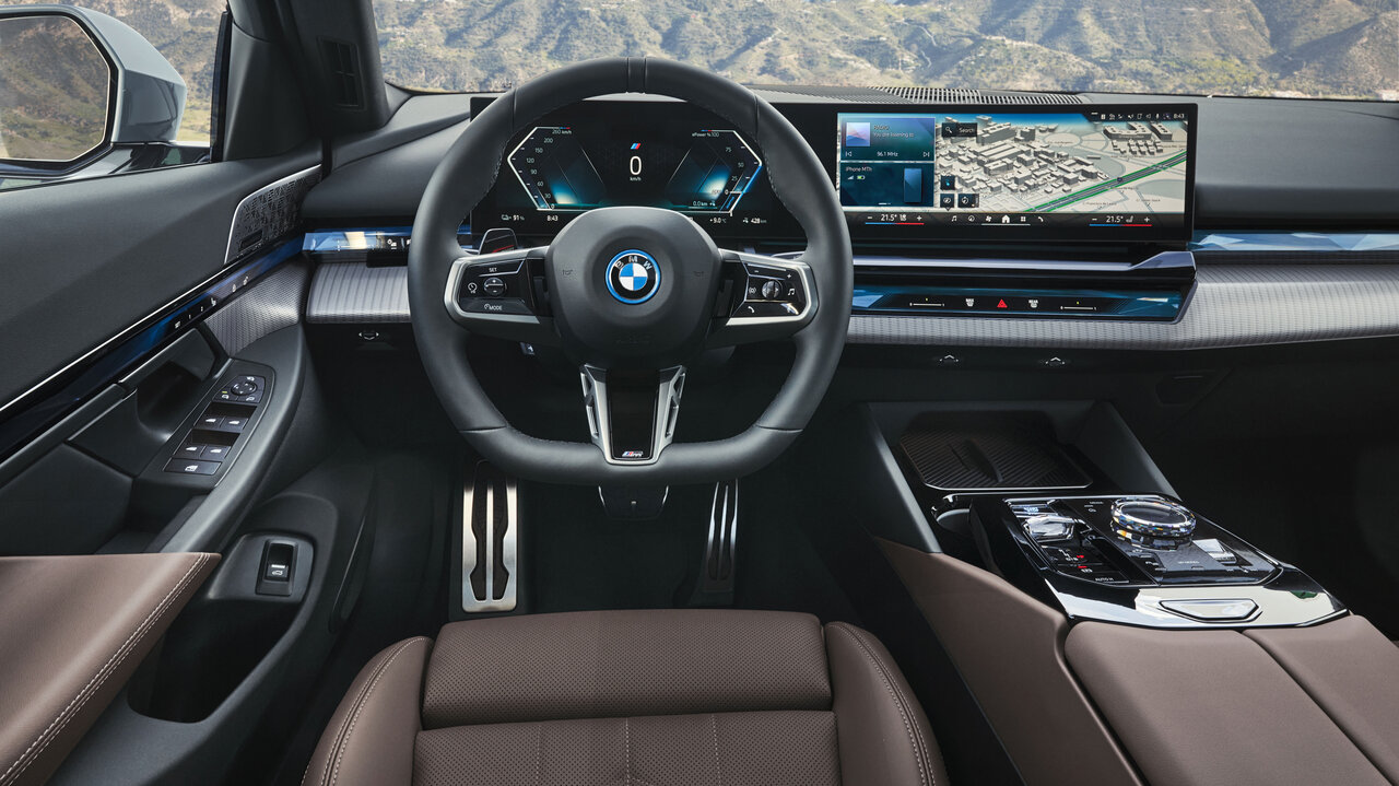Cockpit des BMW i5