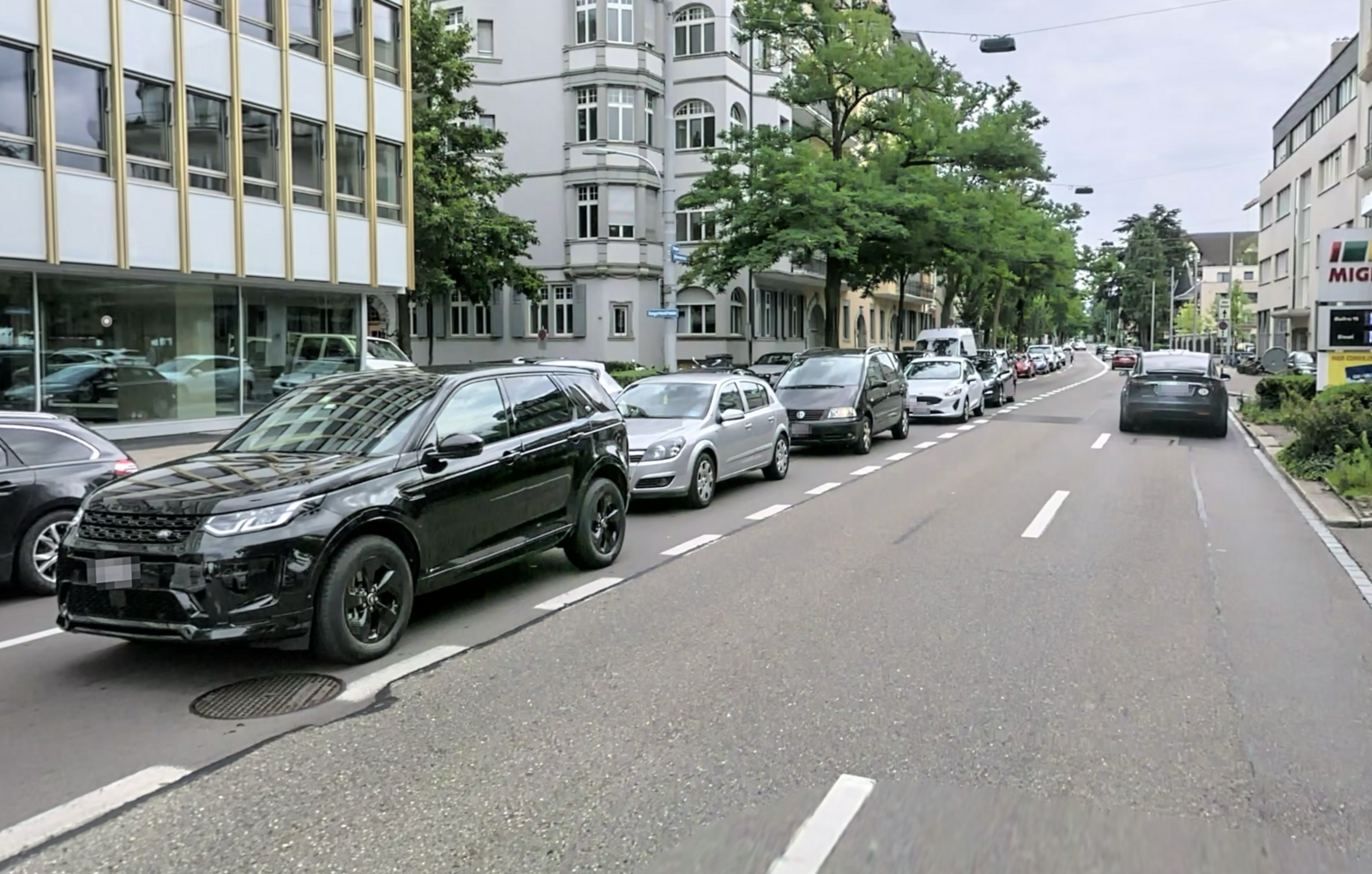Stauende Autos an der Bellerivestrasse Teaser Bild