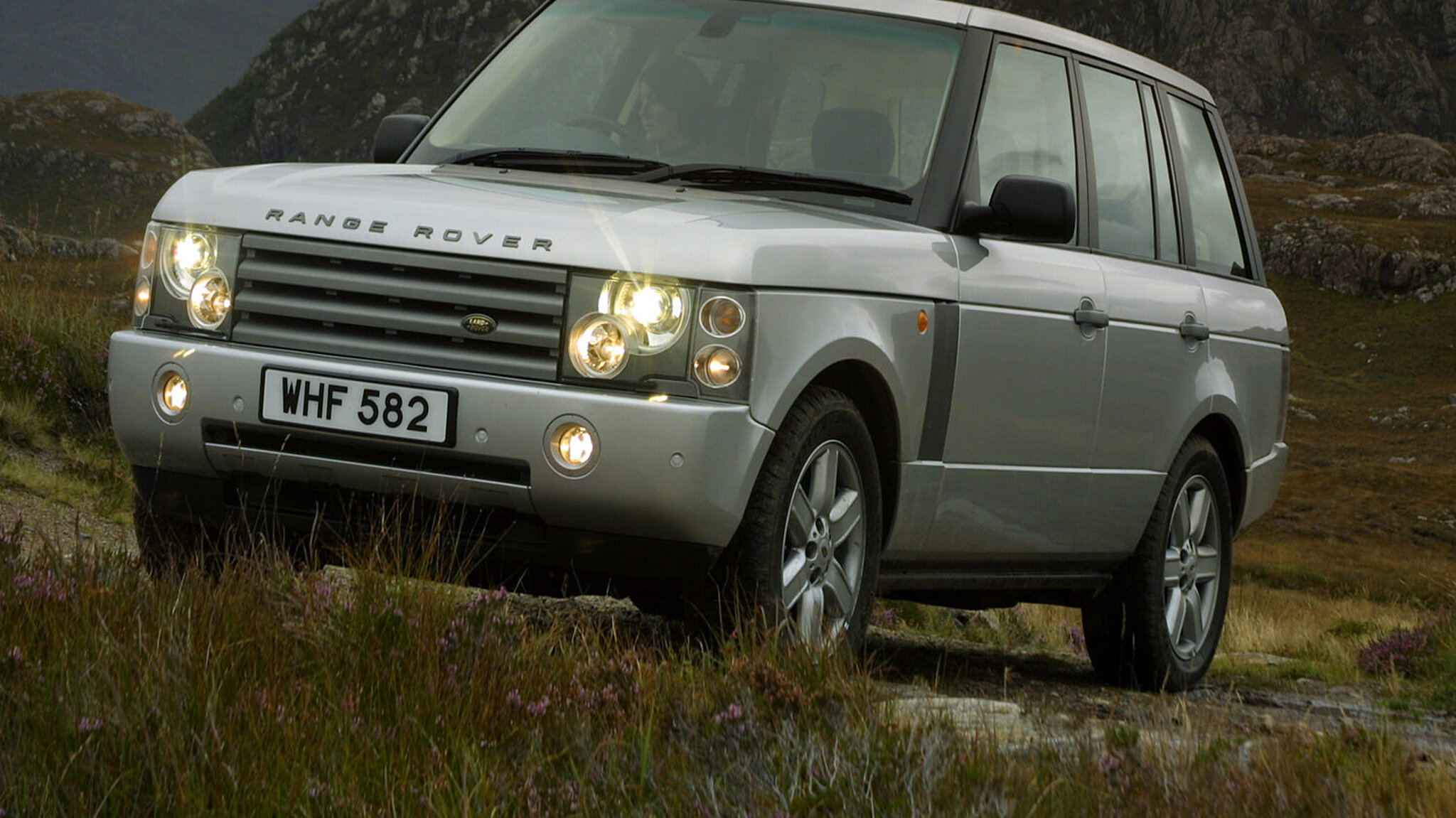 Range Rover von vorne