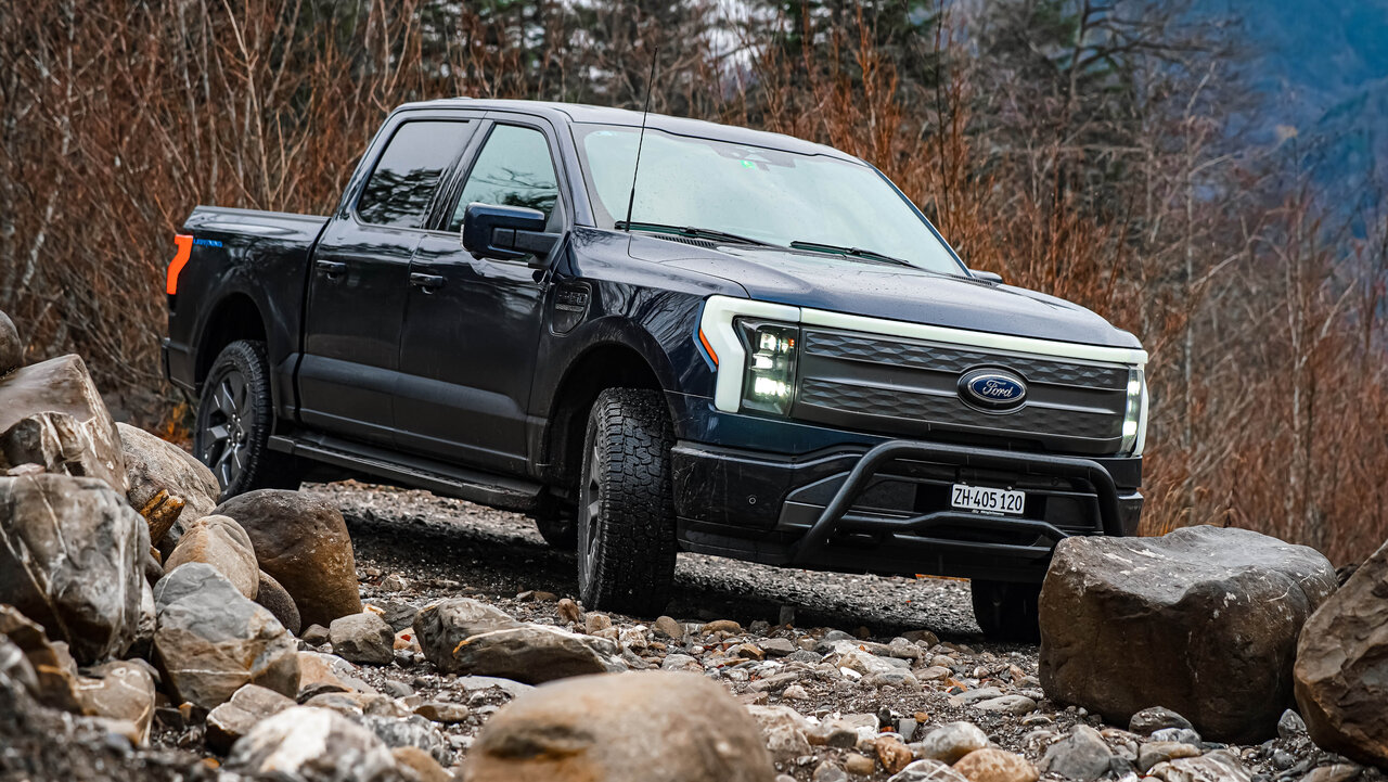 Ford F-150 Lightning von vorne