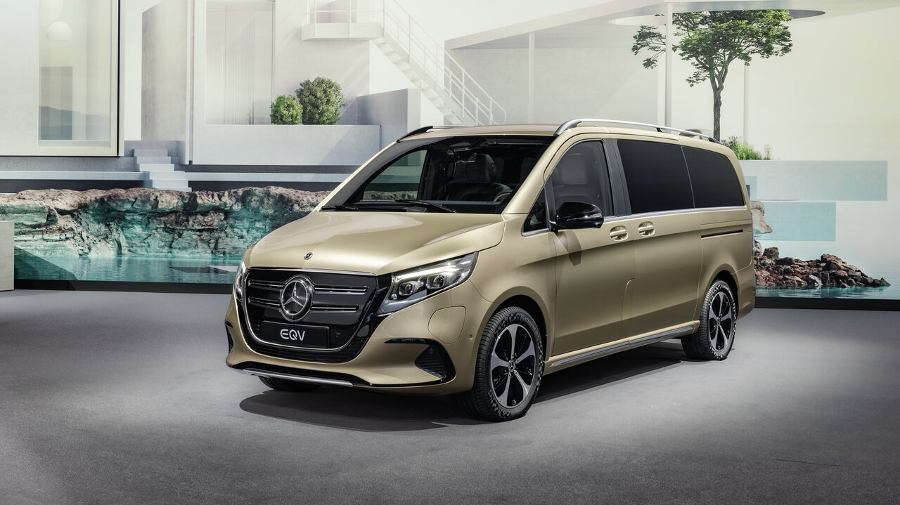 Der Mercedes EQV von vorne