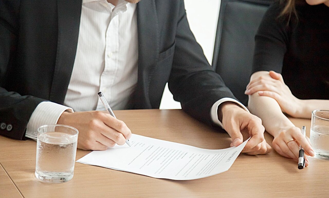 Versicherung Vertrag