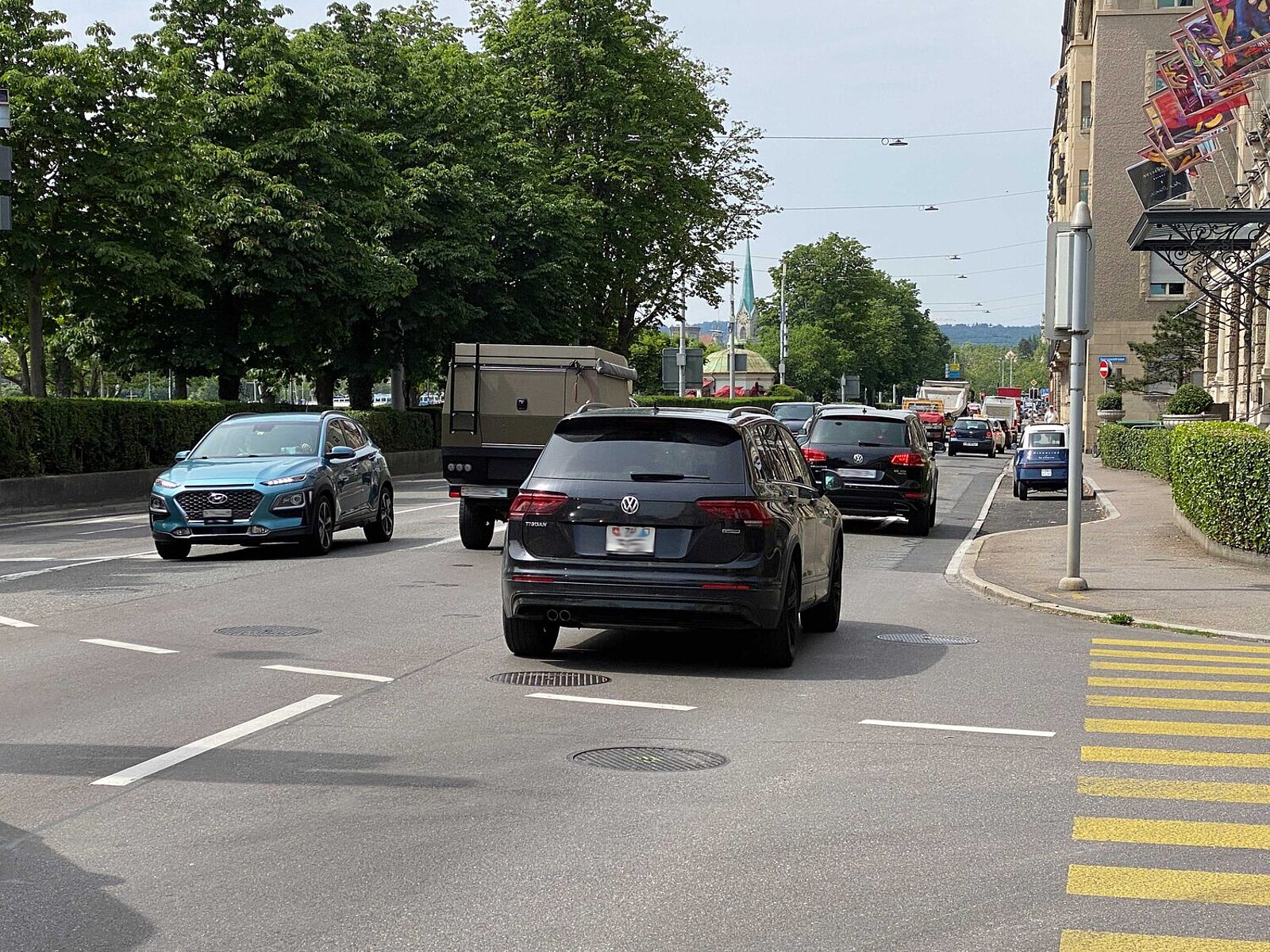 befahrende Strasse in Zürich
