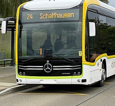 In Schaffhausen kam es heute zu einem gefährlichen Zwischenfall mit einem Bus. Symbolbild: Verkehrsbetriebe Schaffhausen