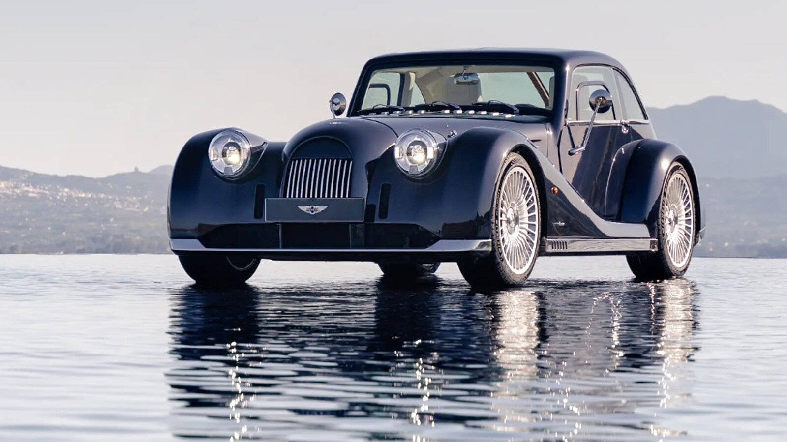 Der Midsummer als Coupé in der Frontansicht. Bild: Morgan