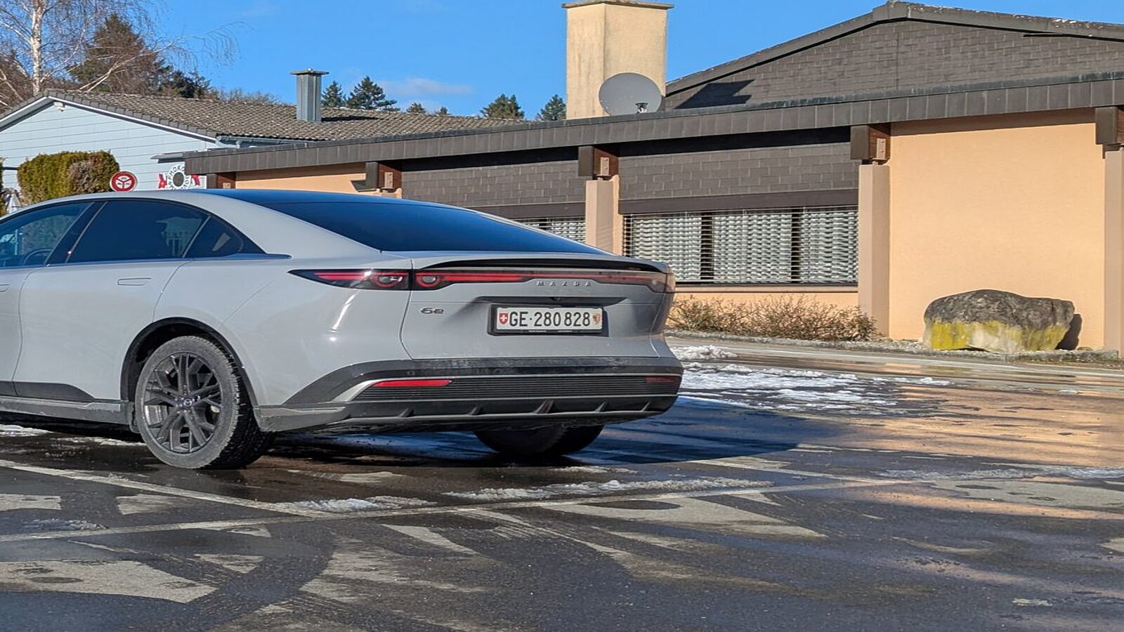 Mazda 6e