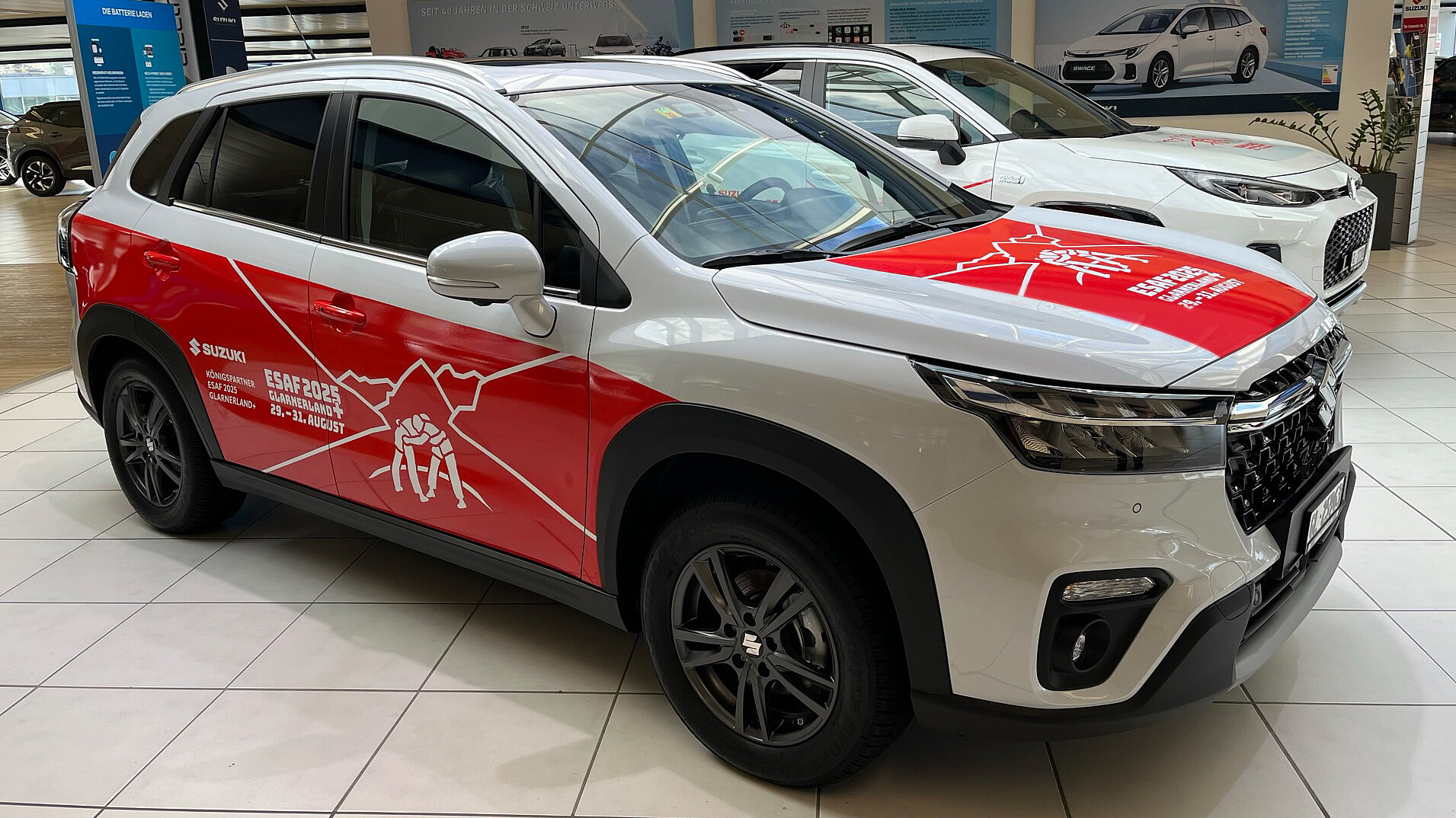 Suzuki S-Cross als Werbeträger für das eidgenössische Schwingfest 2024