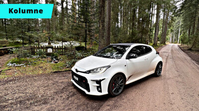 Toyota GR Yaris im Wald