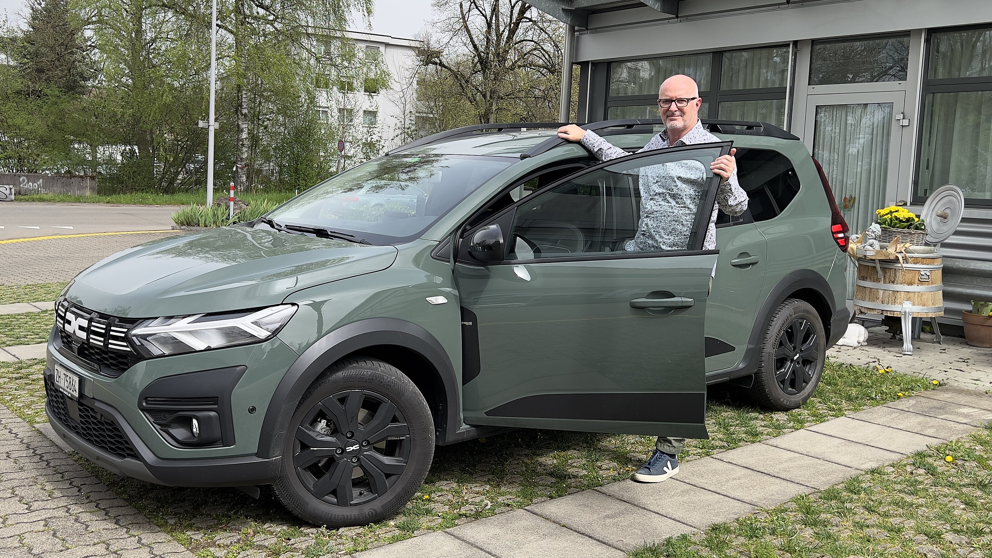 Dacia Jogger mit Pentti Aellig