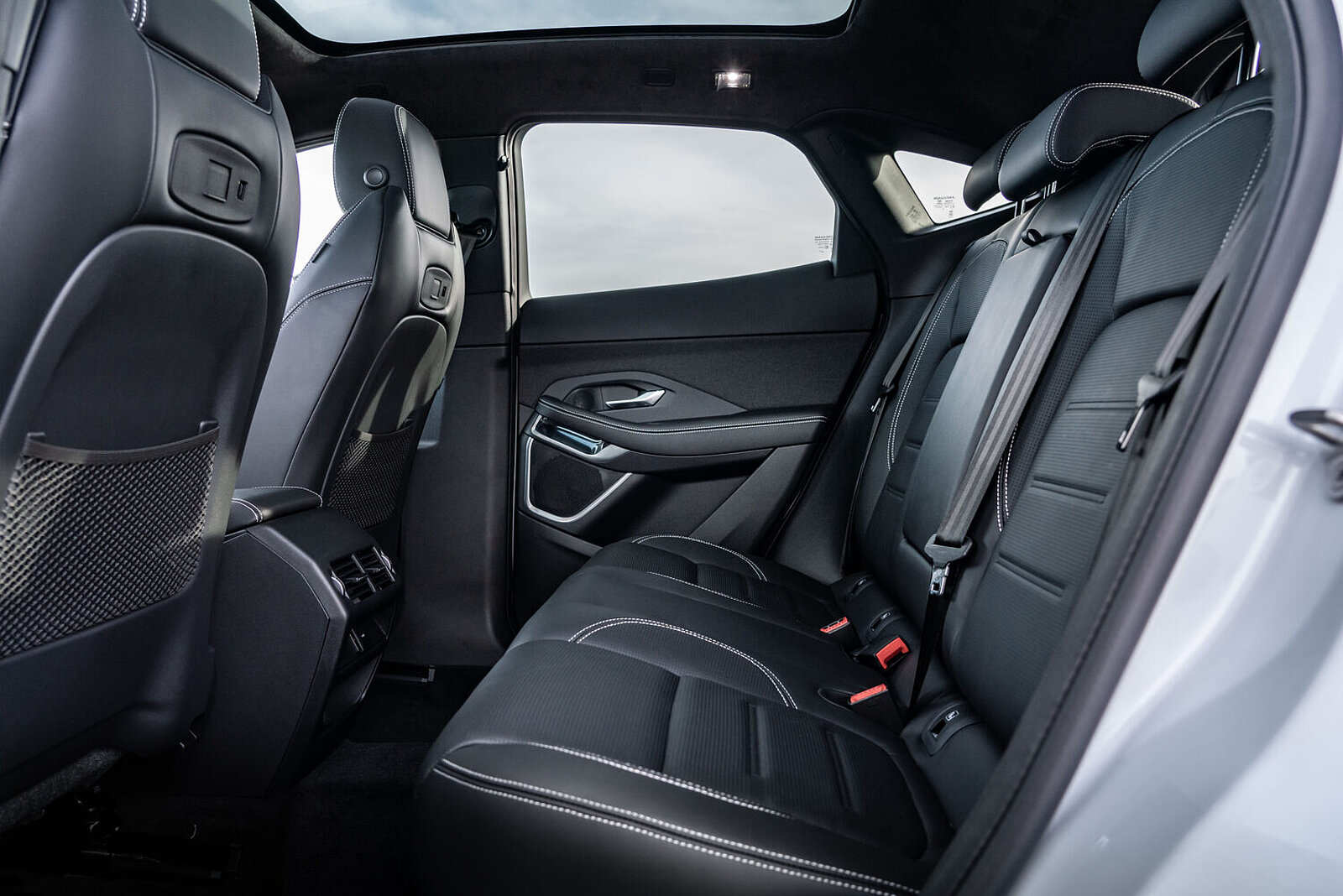 Jaguar E-Pace PHEV Passagierraum