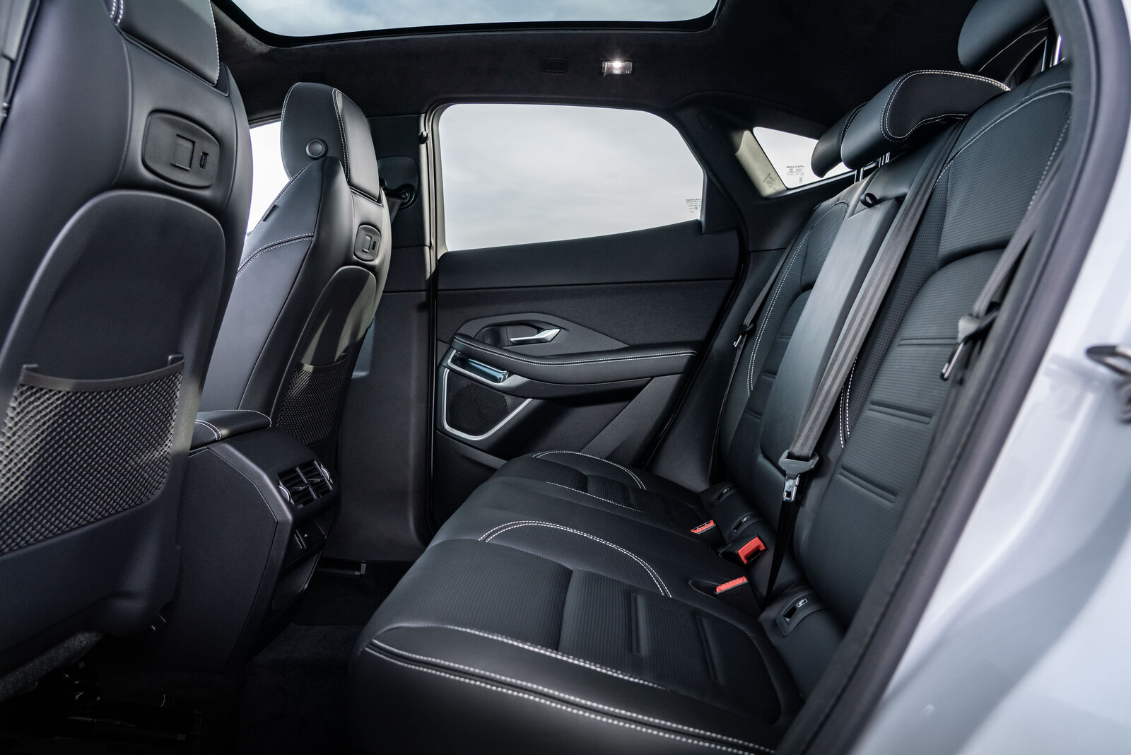 Jaguar E-Pace PHEV Passagierraum