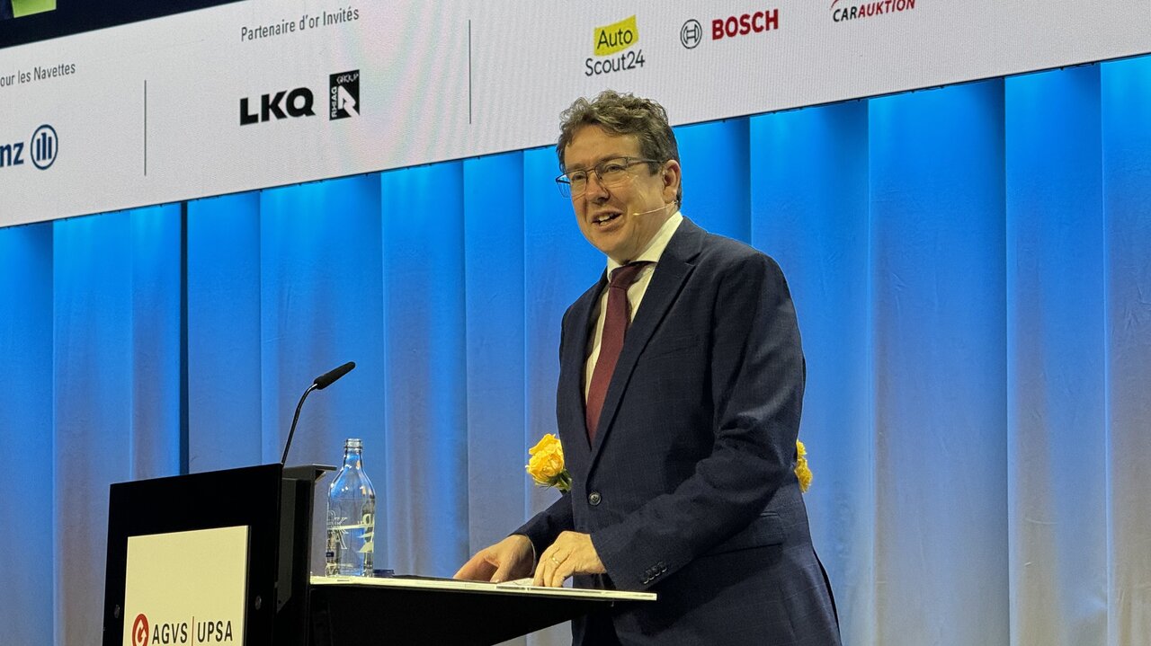 Bundesrat Albert Rösti am Tag der Garagen