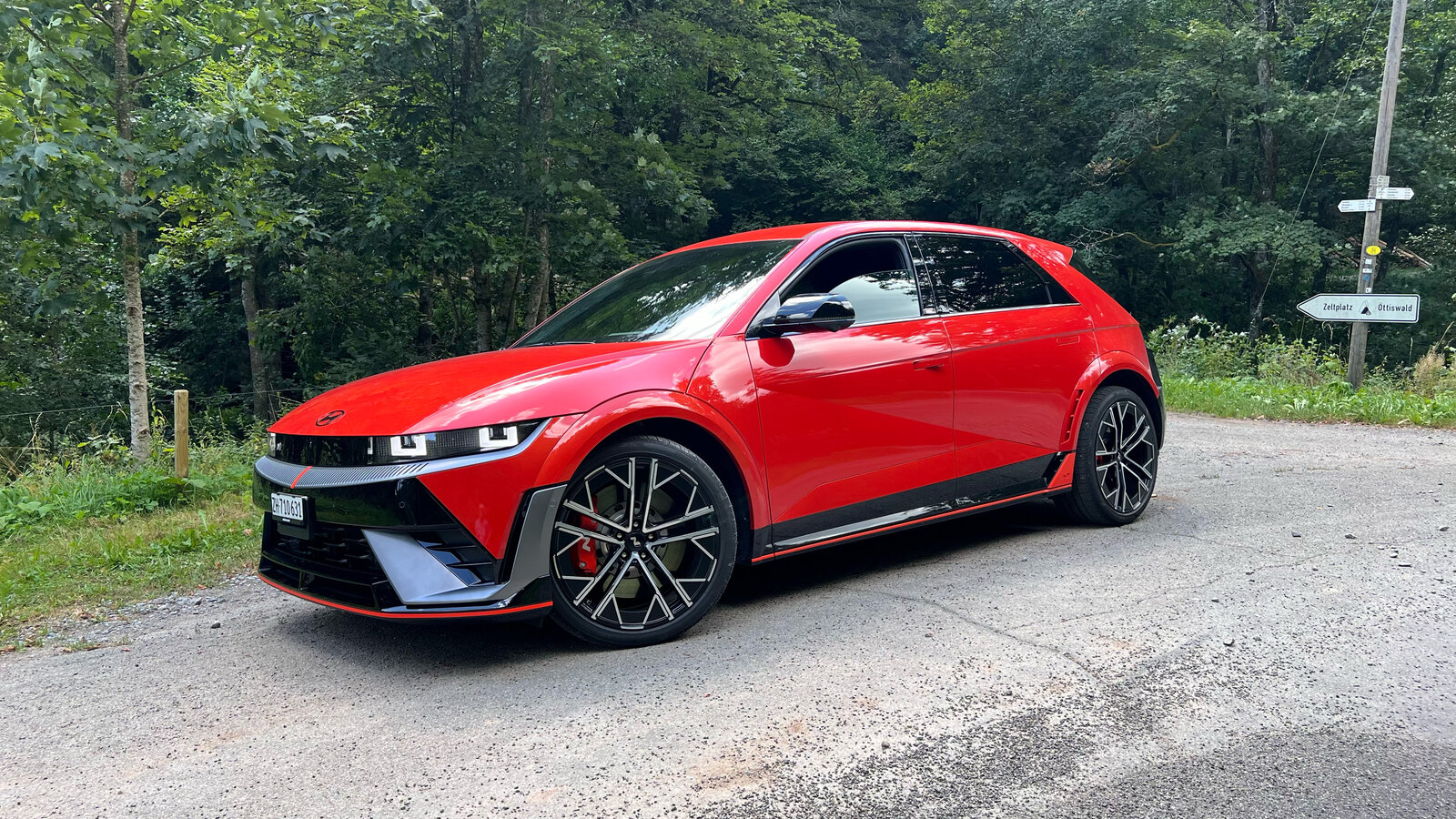 Hyundai Ioniq 5 N von vorne