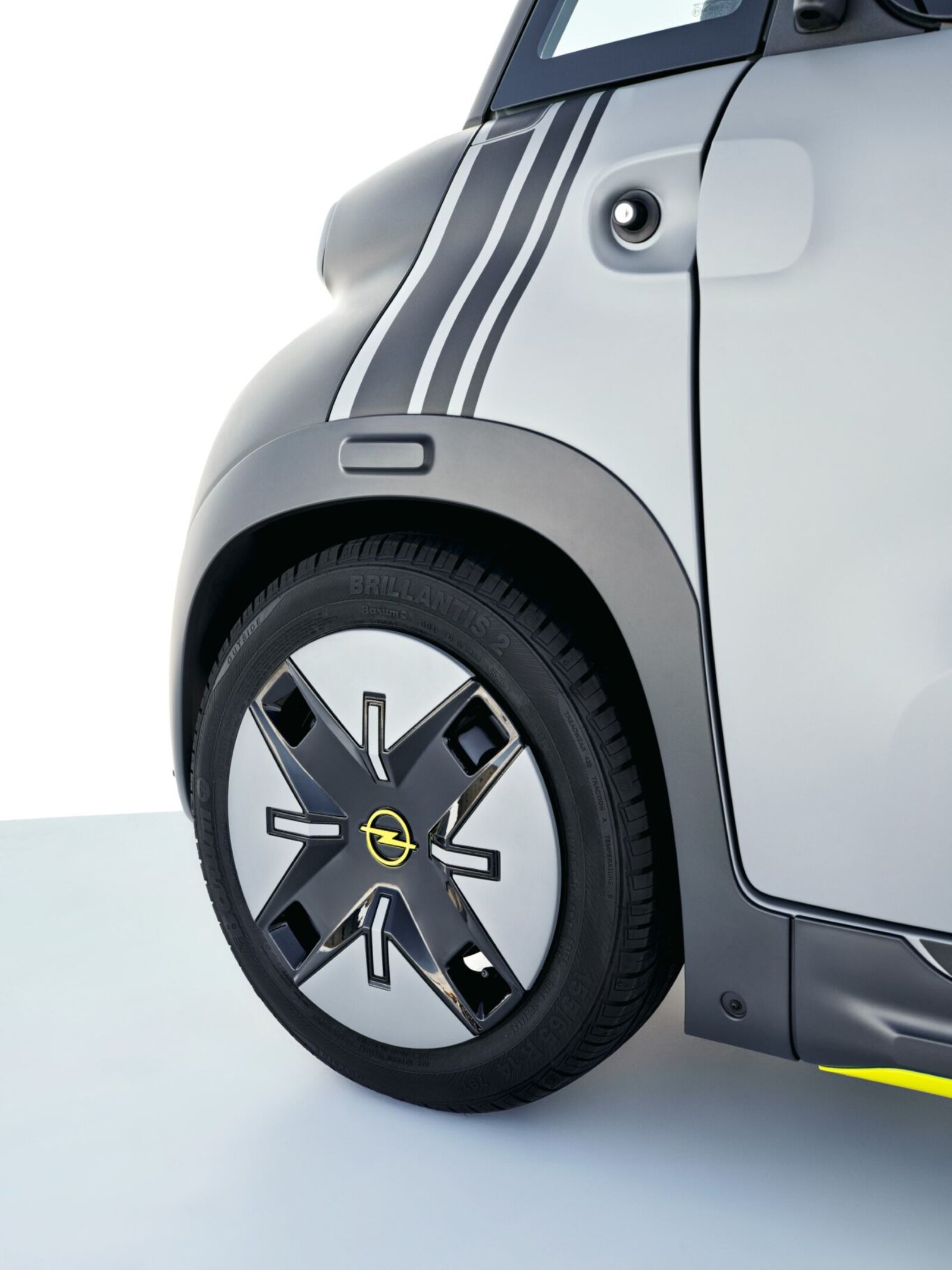 Sein verspieltes Design zieht auf der Strasse die Blicke auf sich. Bild: Opel