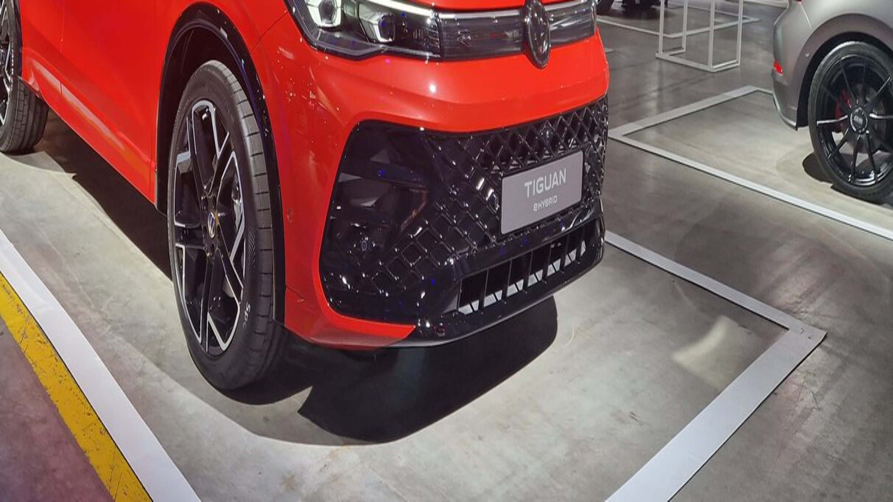 VW Tiguan an der Auto Zürich 2023