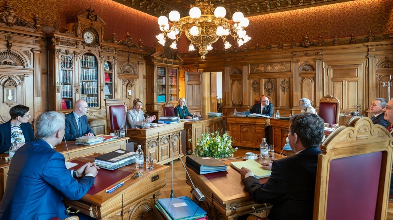 Der Bundesrat überprüft derzeit den Wildwuchs bie den Fachkommissionen. Bild: Bundesrat, admin.ch