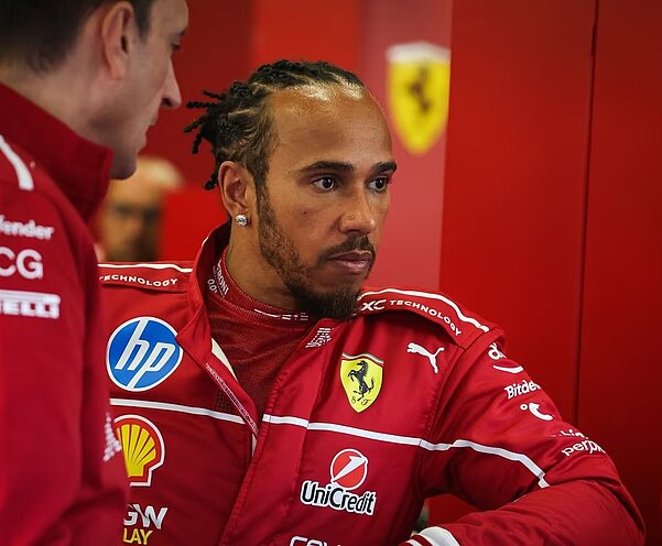 Ferrari-Pilot Lewis Hamilton kritisiert die neue Formel-1-Regelung. Bild: Ferrari