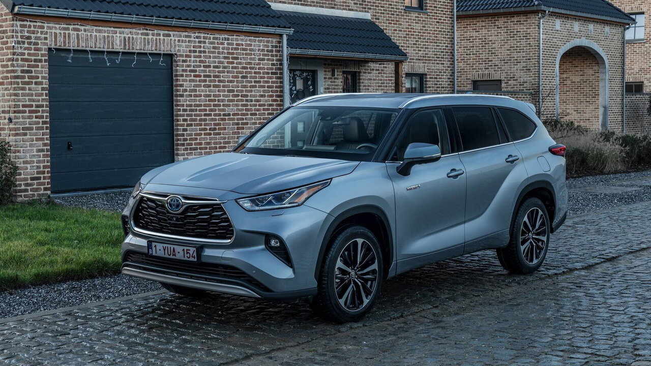 Toyota Highlander von vorne