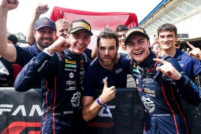 Emil Frey Racing feiert den Sieg