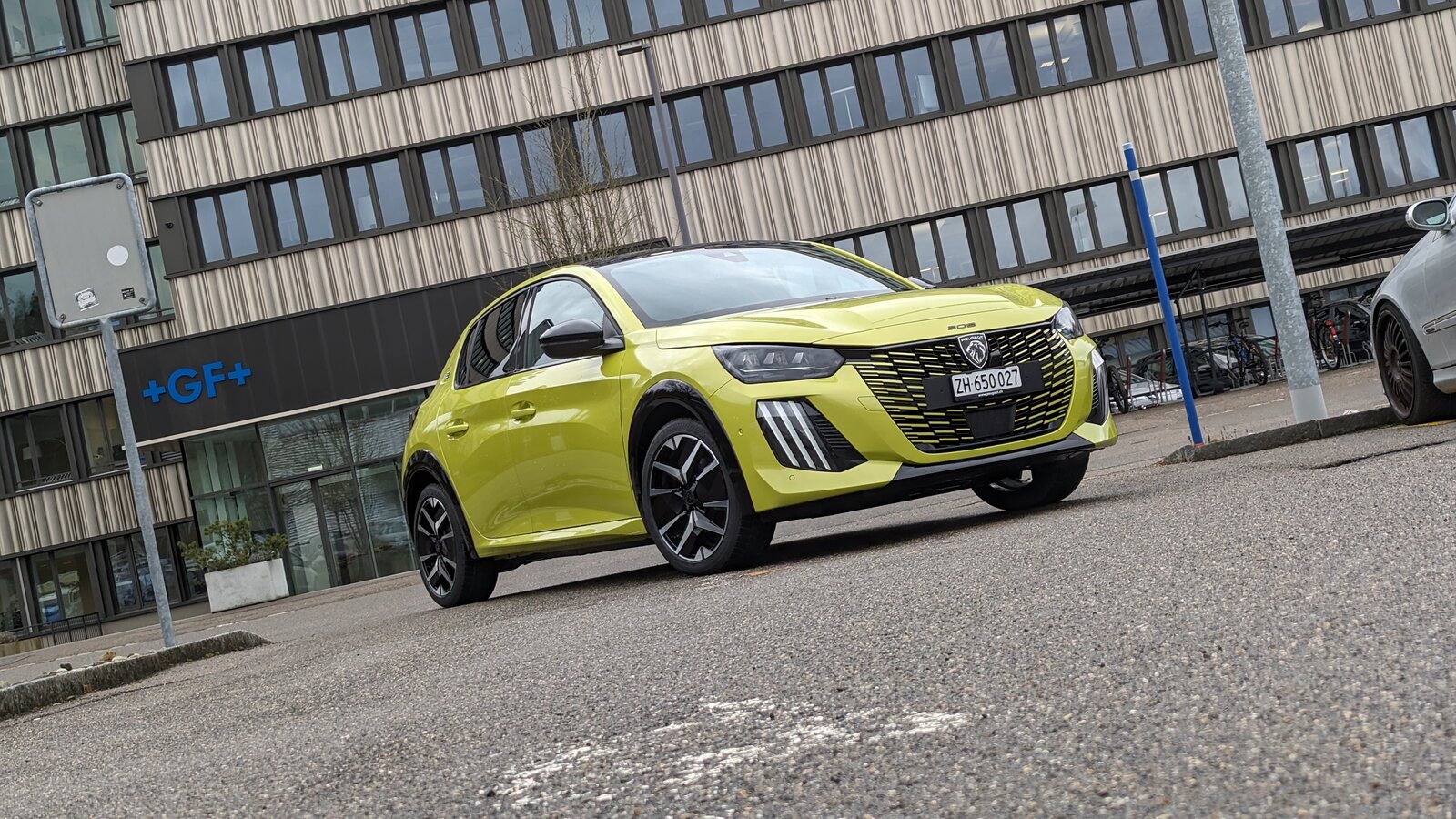 Peugeot 208 von vorne