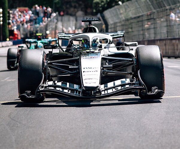 Als Schrittmacher neuer, nachhaltiger Technologien sind die Formel-1-Teams für die zunehmend klimabewusste Autoindustrie innovative Vorbilder. Bild: Formula 1 @F1, Twitter