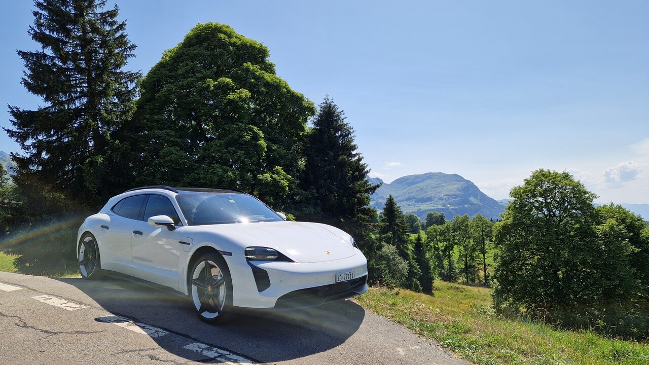 Porsche Taycan GTS