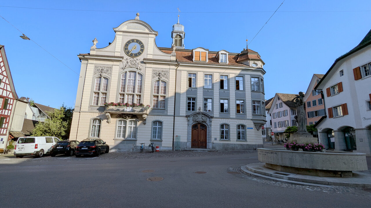 Rathaus Weinfelden mit dem Bezirksgericht