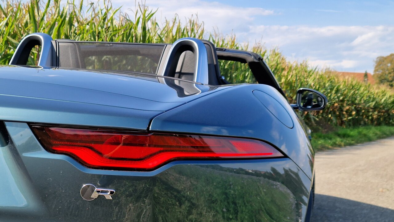 Rückleuchte des Jaguar F-Type