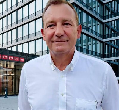 Initiant und SVP-Nationalrat Thomas Matter spricht im Interview über die SRG-Initiative «200 Fr. sind genug!», die am 8. März zur Abstimmung kommt. Bild: SRG, Thomas Matter