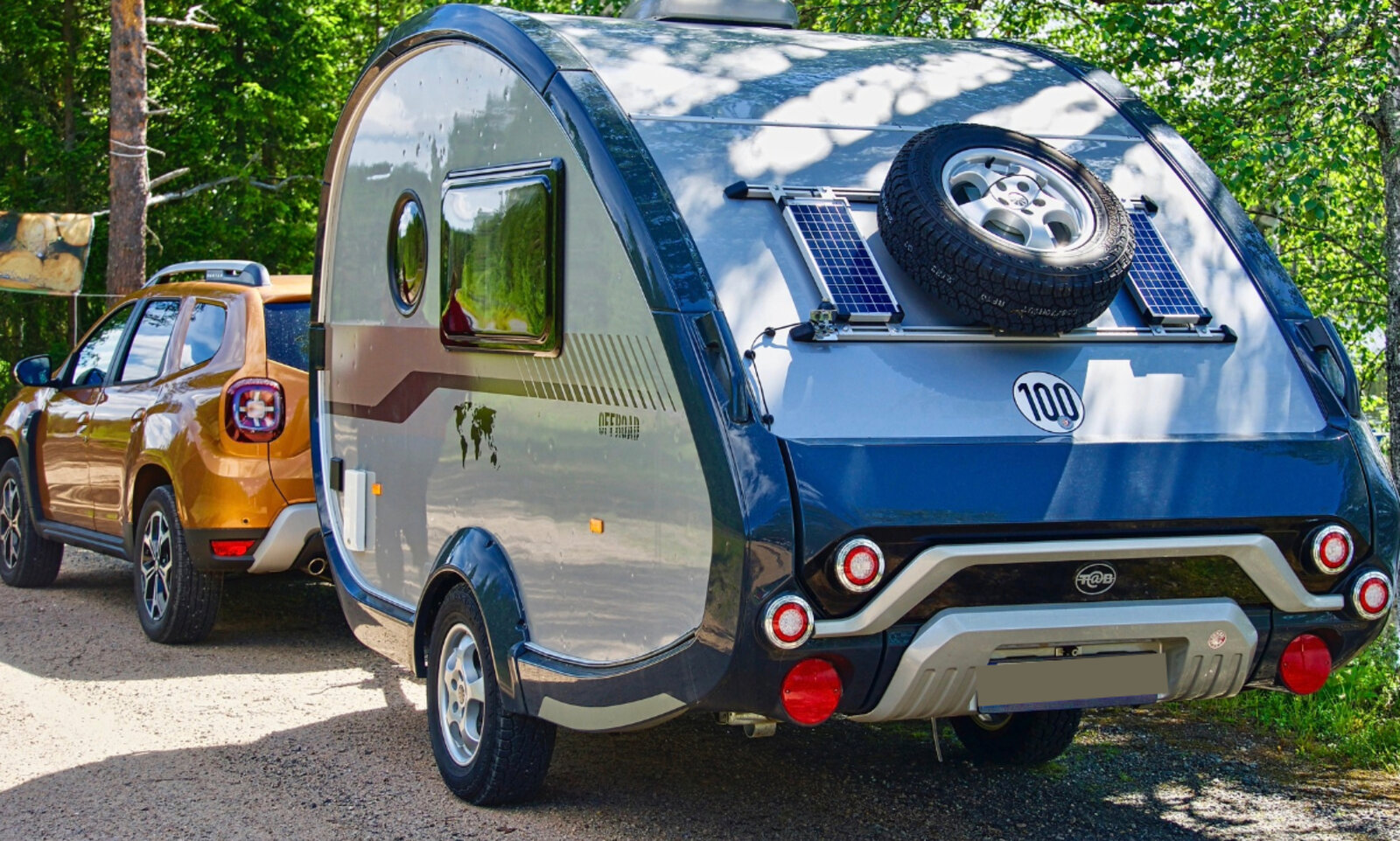 Der Wohnwagen ist im Trend. Doch wer damit in die Sommerferien fährt, muss einige Regeln beachten. Bild: Pixabay