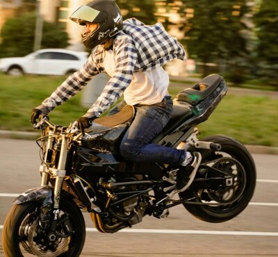 Motorradfahren Unfall Frühling