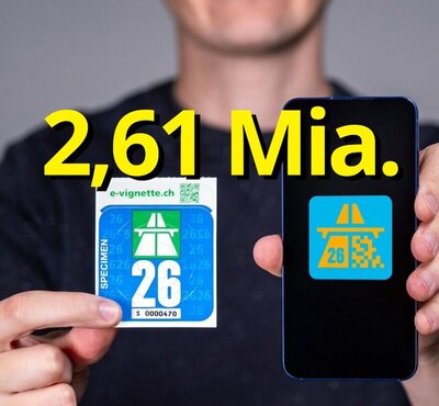 Man mit digitaler und analoger Vignette