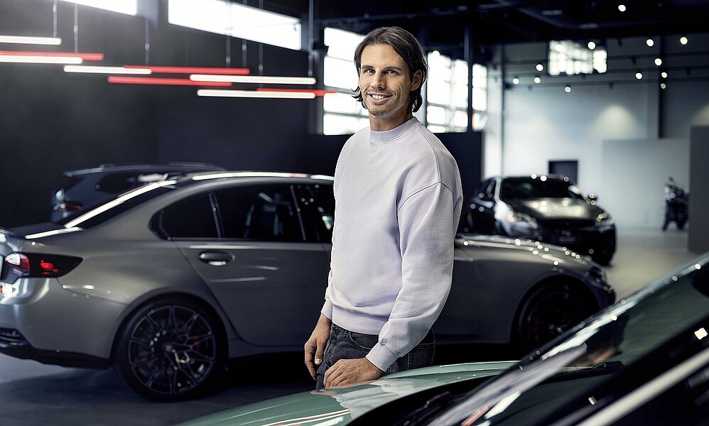 Yann Sommer in einem Showroom