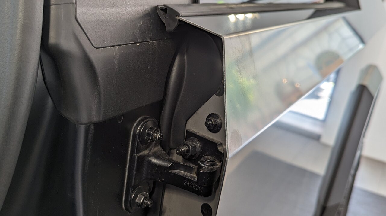 Türscharniere des Tesla Cybertruck