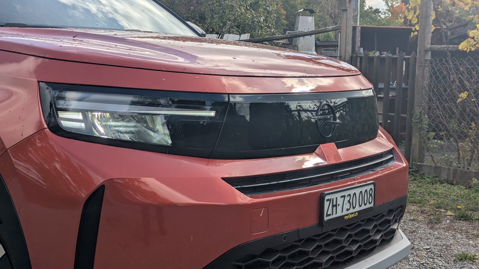 Front des Opel Frontera