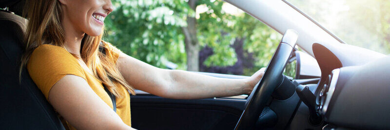 Deutsche zeigen in der Begegnung mit aussergewöhnlichen Autos deutlich mehr Emotionen, schreibt STREETLIFE-Kolumnist Pentti Aellig. Bild: freepik