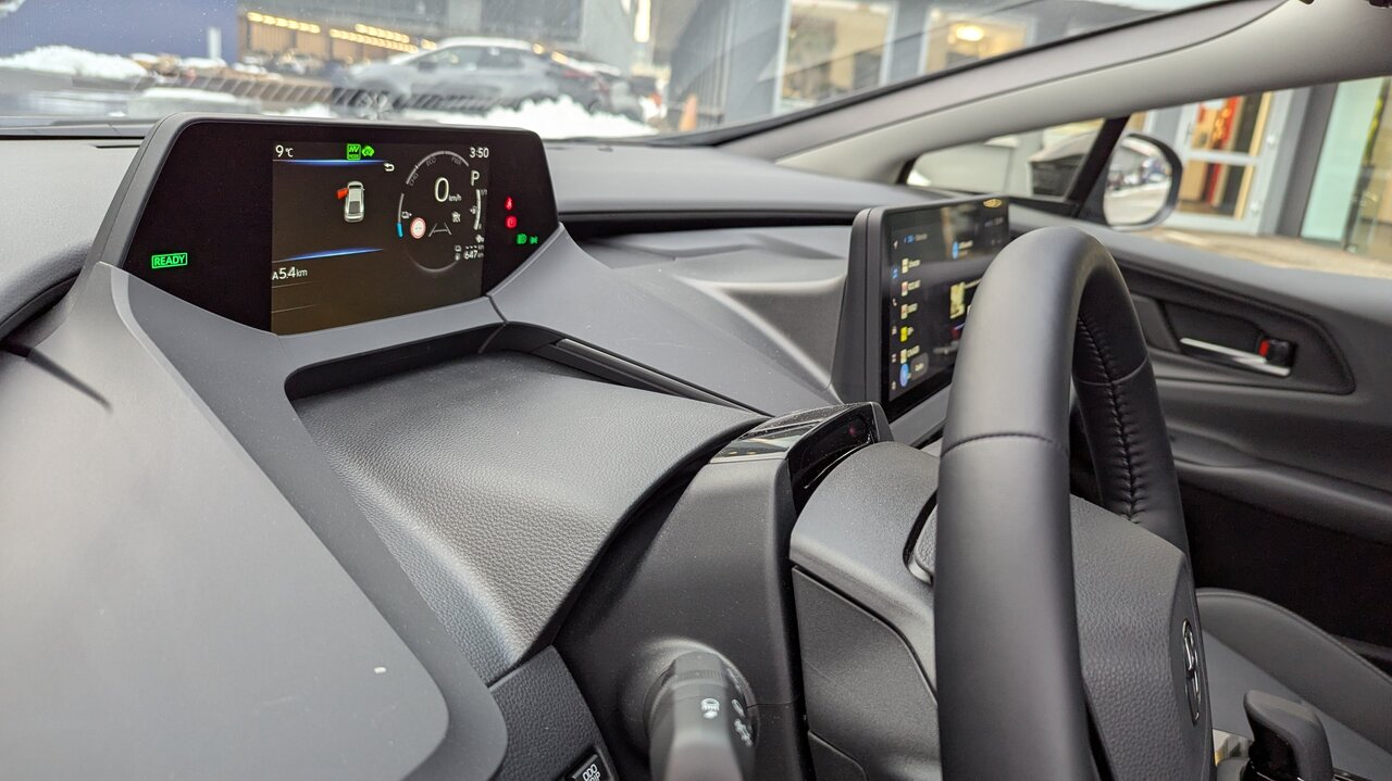 digitale Instrumente im Toyota Prius