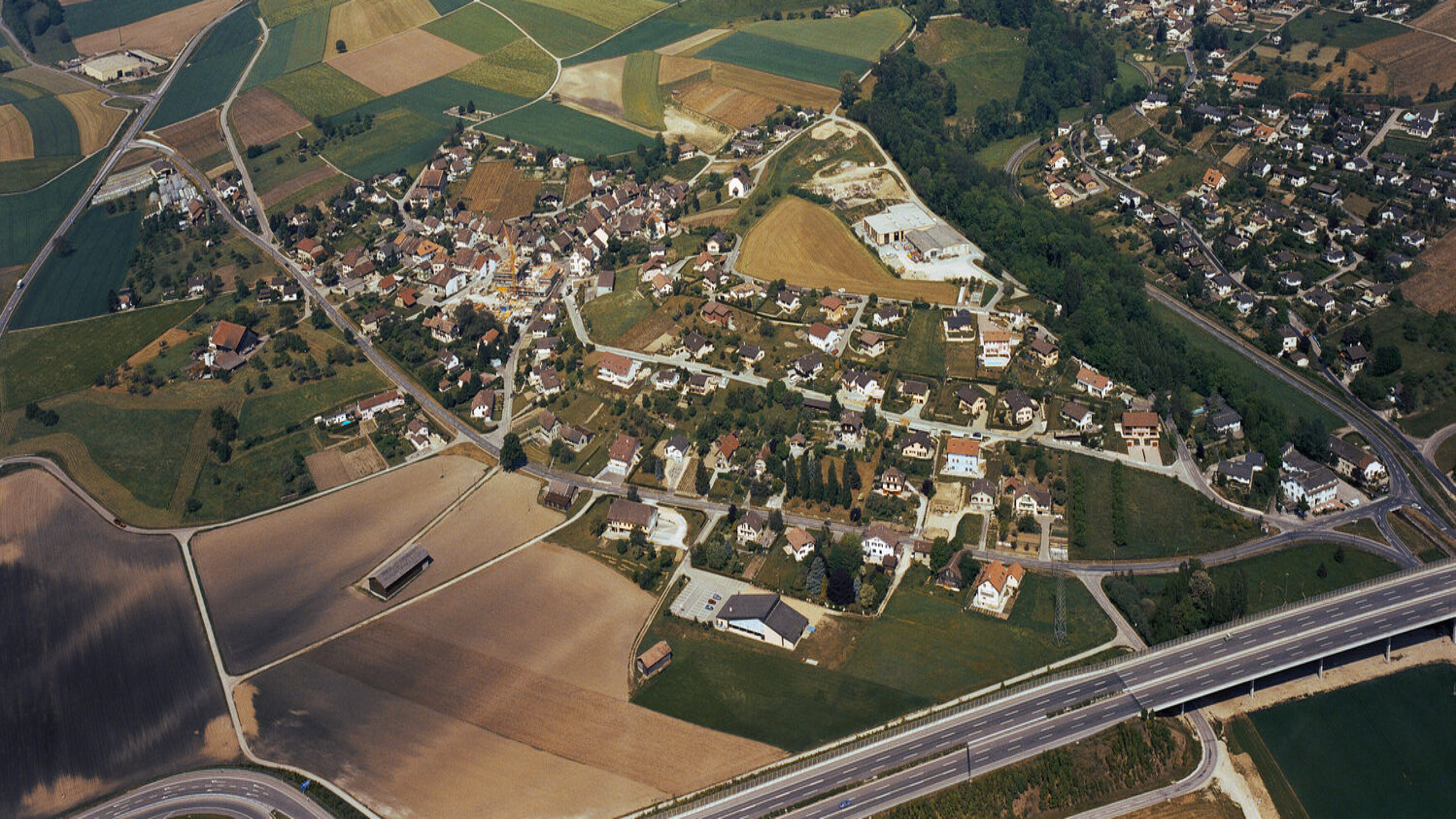 Luftaufnahme von Montagny-près-Yverdon VD