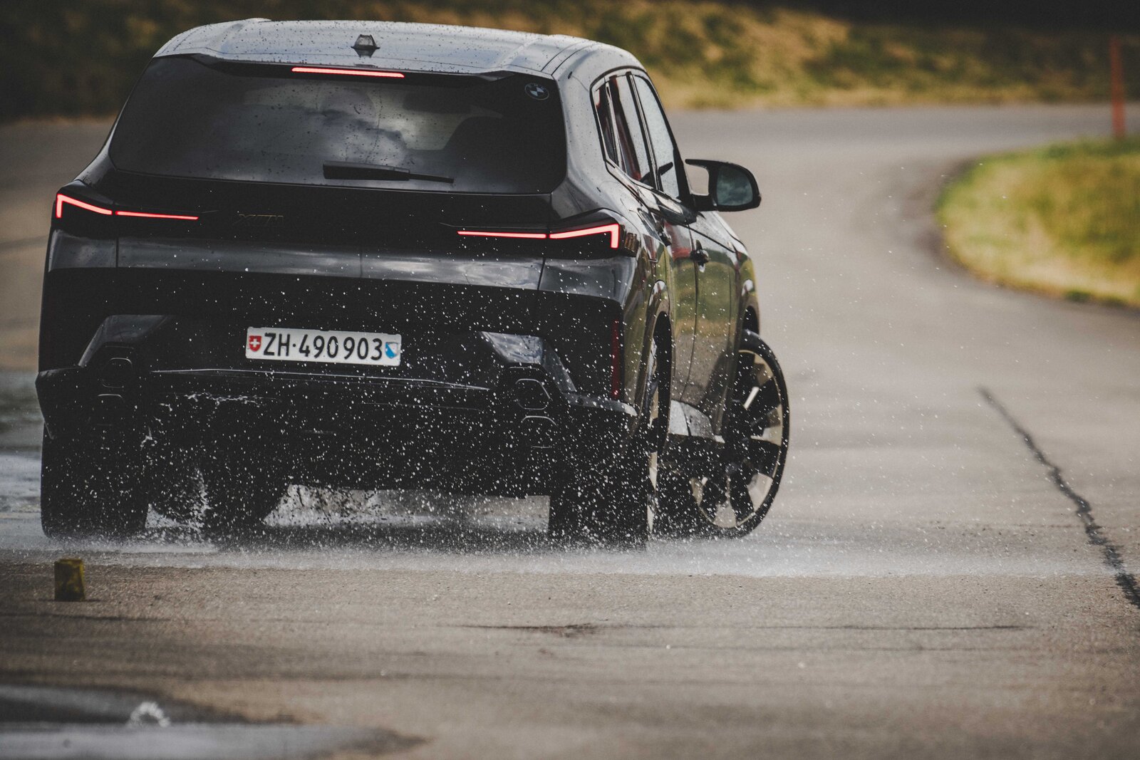 BMW XM Heckansicht 