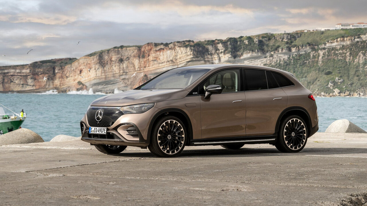 Mercedes EQE SUV