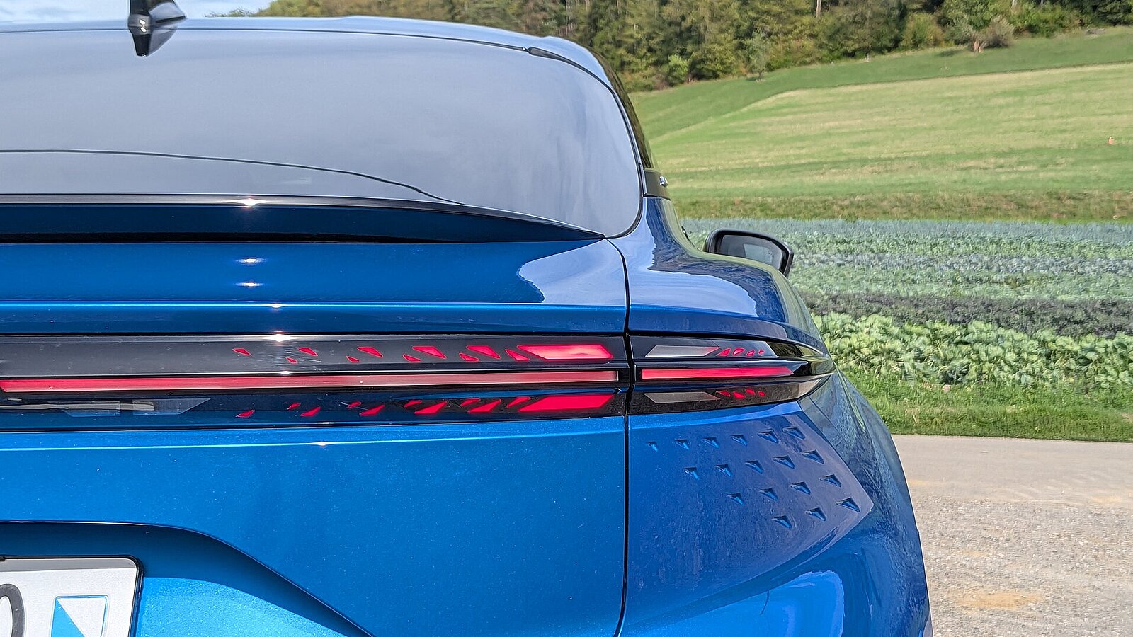 Alpine A390