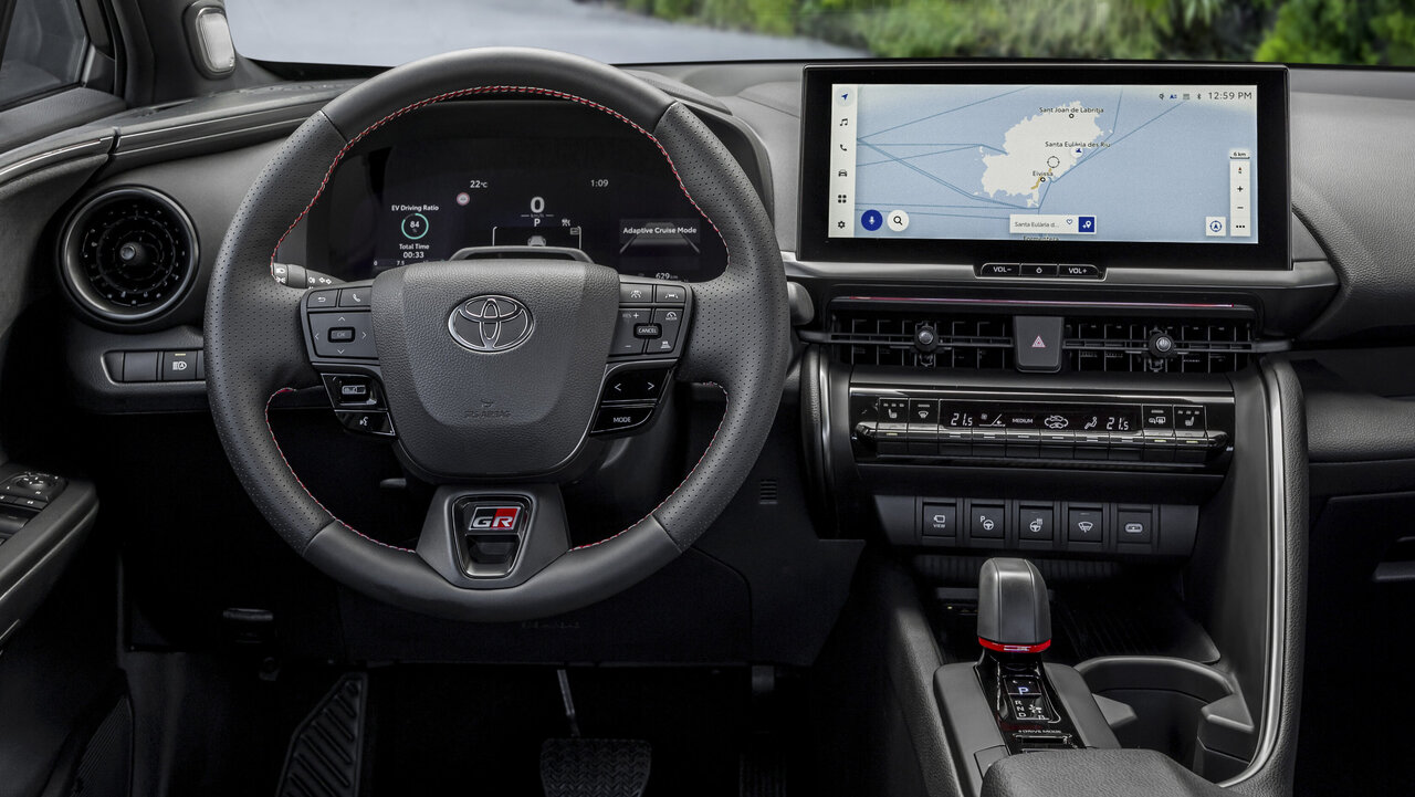 Cockpit des Toyota C-HR