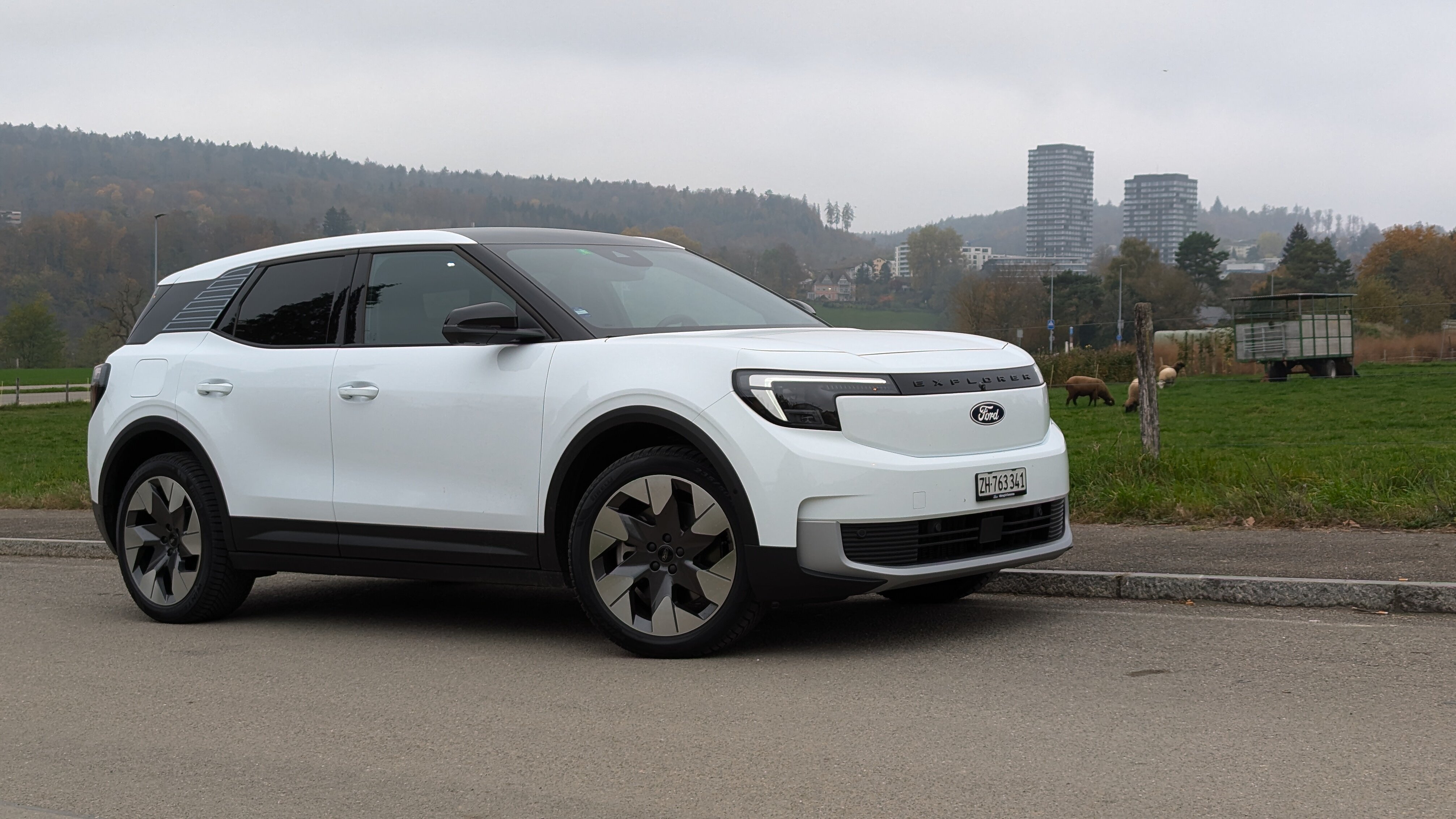 Ford Explorer von vorne