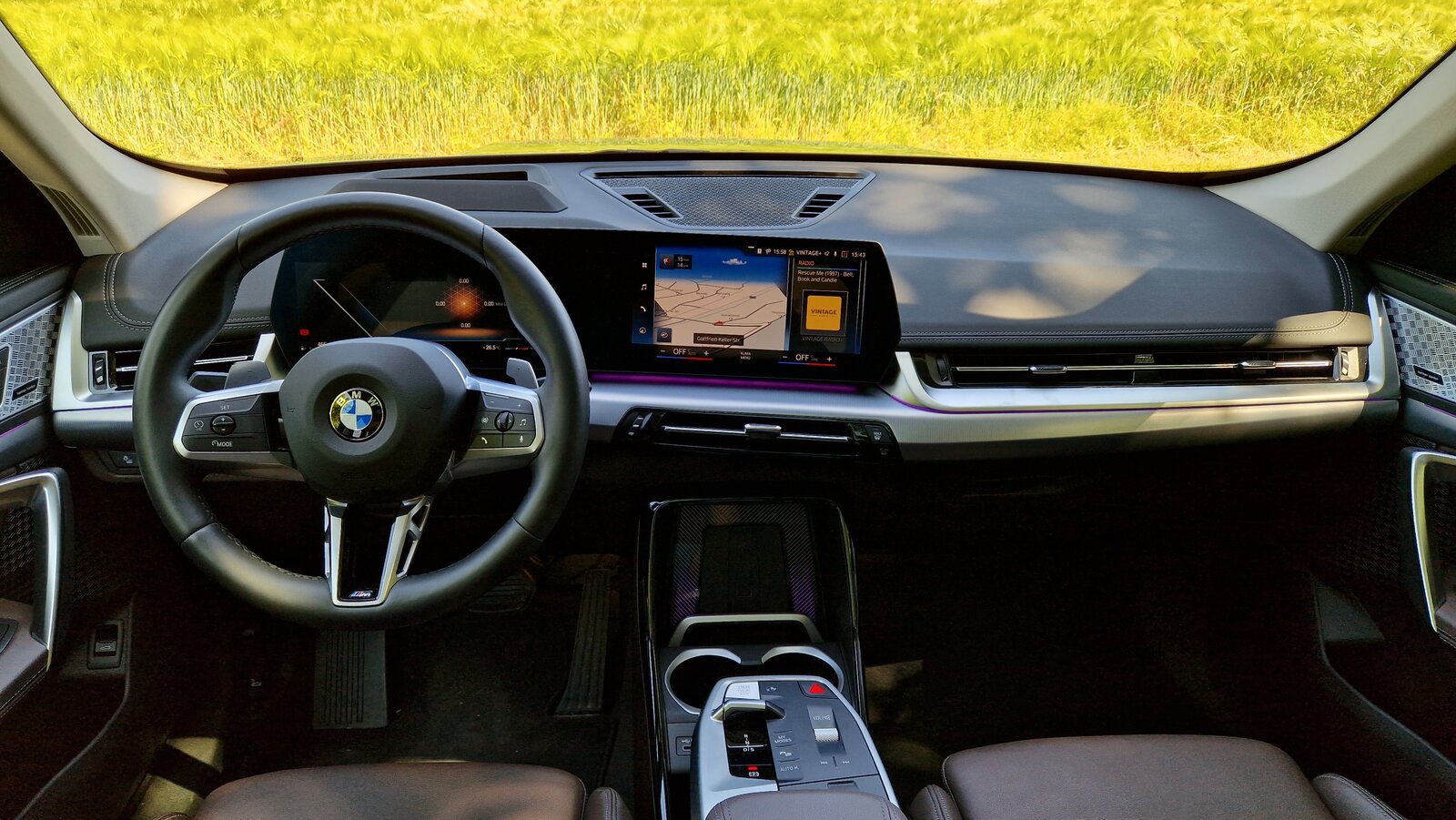 Das Cockpit des BMW X1